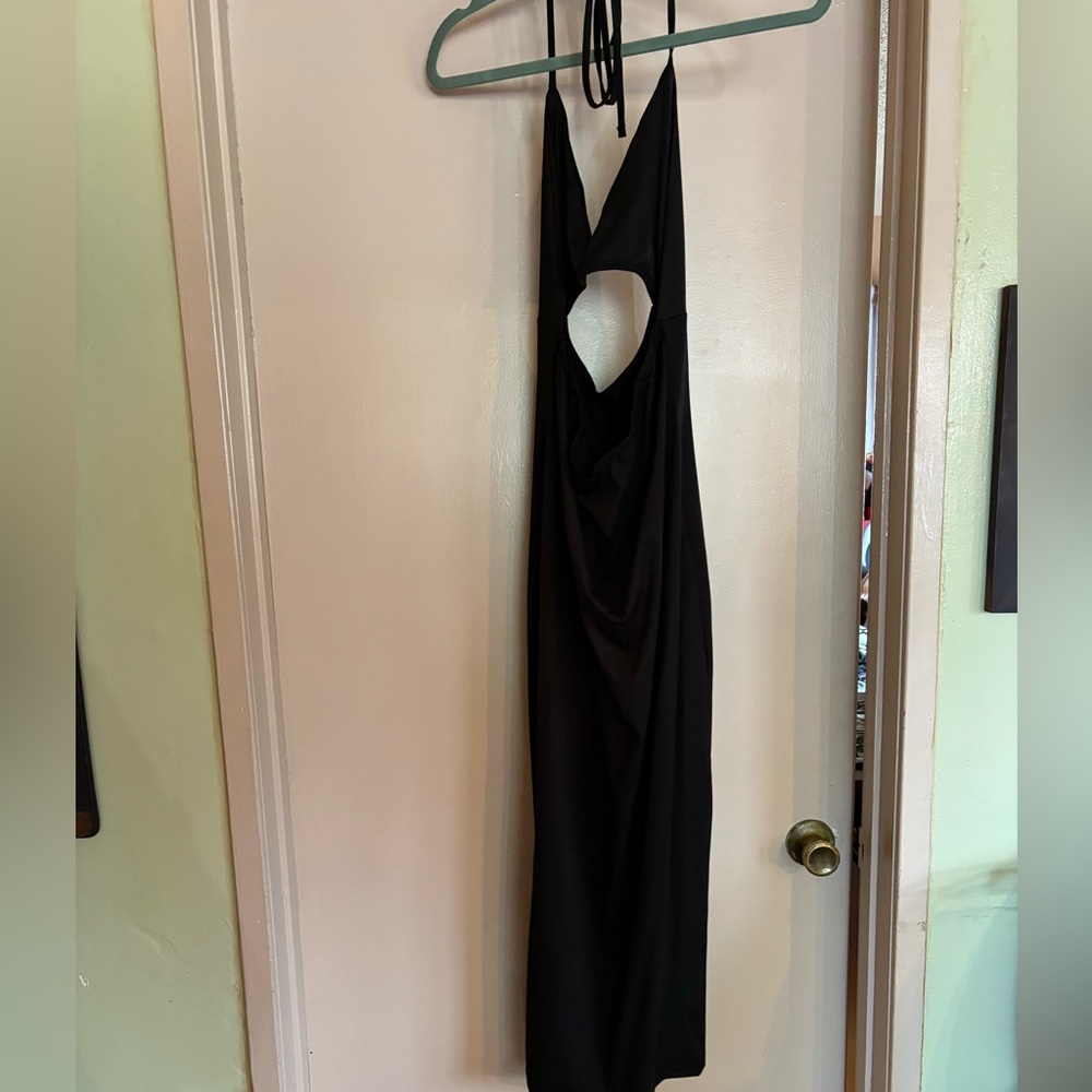 SHEIN SXY Solid Cut Out Halter Neck Dress